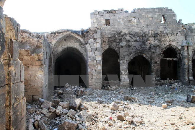 Cảnh đổ nát tại Krak des Chevaliers, thành phố Homs cách thủ đô Damascus của Iraq khoảng 200km về phía tây bắc.